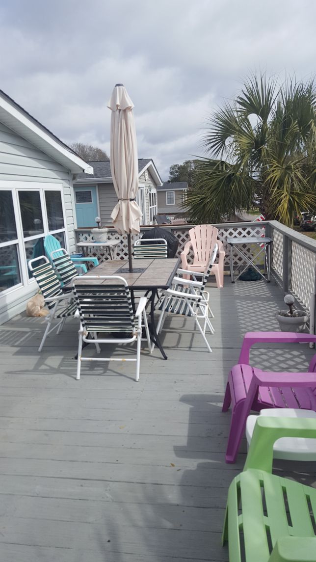 Beautiful Large Upper Deck